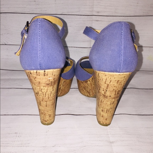 Lauren Conrad Madison Periwinkle wedge sandals - Picture 9 of 12